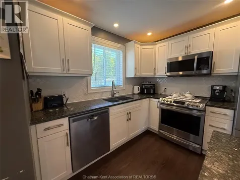 15 Lisgar Street Chatham ON N7M 5C7