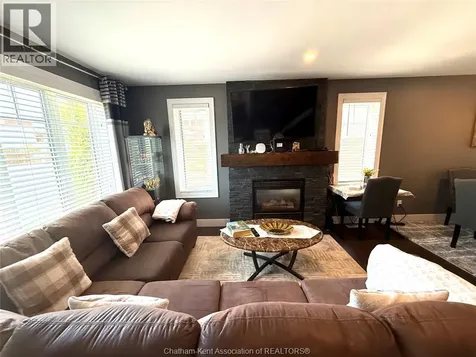 15 Lisgar Street Chatham ON N7M 5C7
