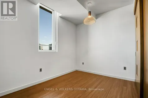 135 Barrette Street Ottawa ON K1L 7Z9