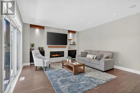 824 Contour Street Ottawa ON K1W 1G2