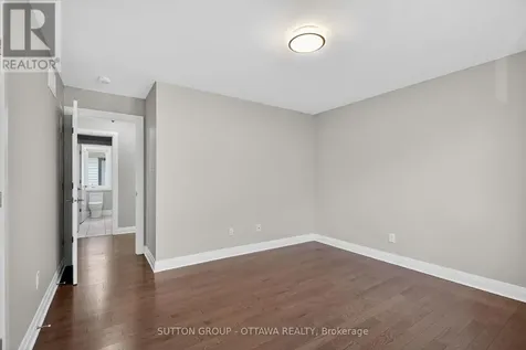 824 Contour Street Ottawa ON K1W 1G2
