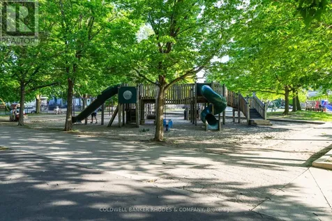 149 Sweetland Avenue Ottawa ON K1N 7V1
