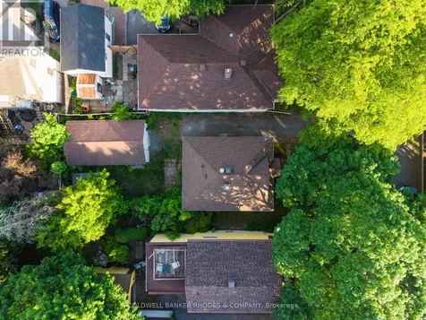 149 Sweetland Avenue Ottawa ON K1N 7V1