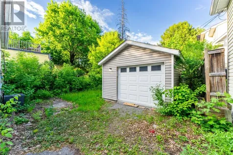 149 Sweetland Avenue Ottawa ON K1N 7V1