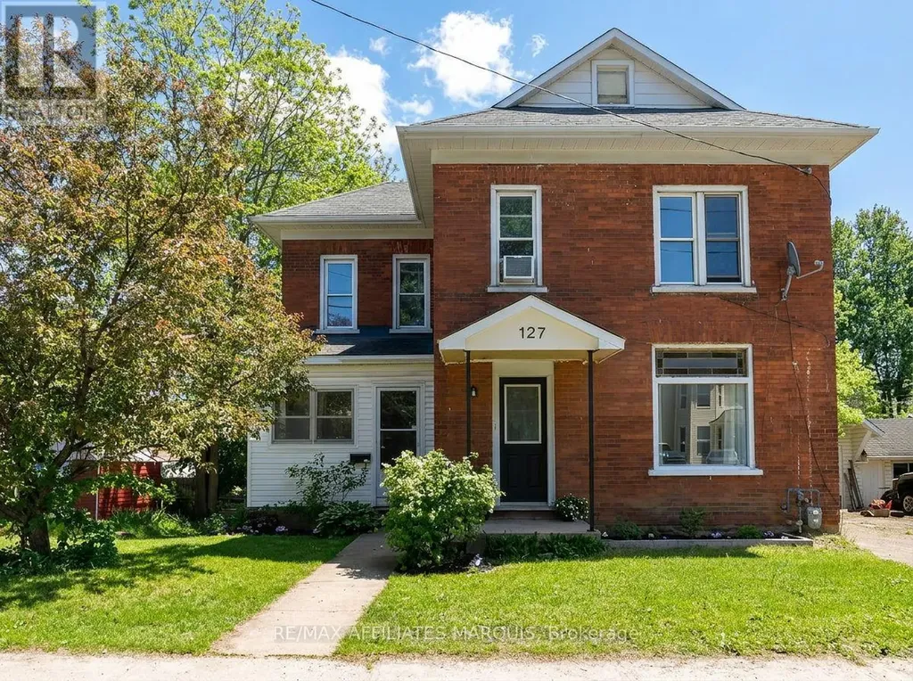 127 Brockville Street Smiths Falls ON K7A 3Y7