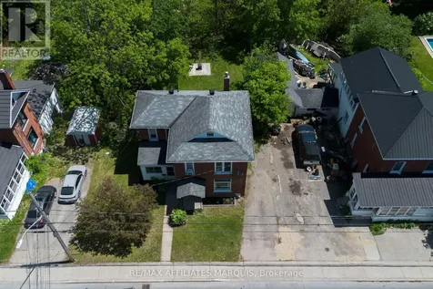 127 Brockville Street Smiths Falls ON K7A 3Y7