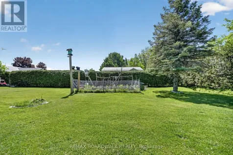 2548 Mer Bleue Road Ottawa ON K4B 1H9