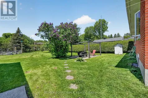 2548 Mer Bleue Road Ottawa ON K4B 1H9