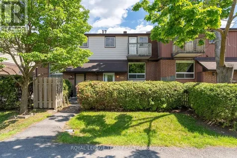 402 Montfort Street Ottawa ON K1L 8G7