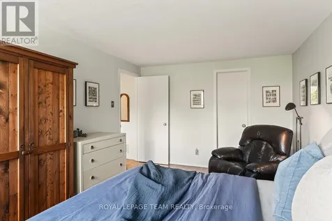 402 Montfort Street Ottawa ON K1L 8G7