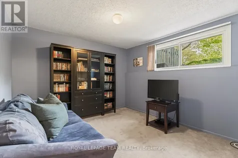 402 Montfort Street Ottawa ON K1L 8G7