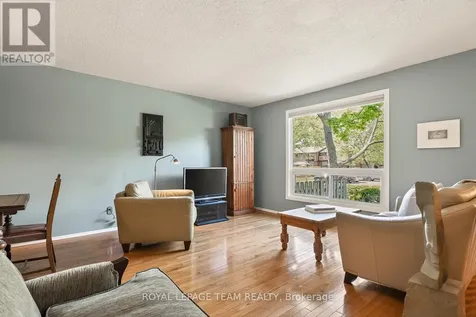 402 Montfort Street Ottawa ON K1L 8G7