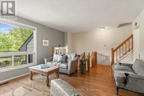402 Montfort Street Ottawa ON K1L 8G7