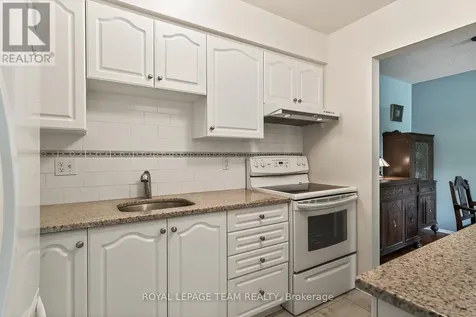 402 Montfort Street Ottawa ON K1L 8G7