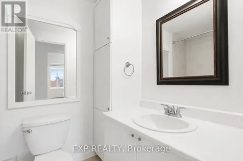 2044 Arrowsmith Drive Ottawa ON K1J 7V8