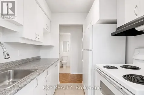 2044 Arrowsmith Drive Ottawa ON K1J 7V8