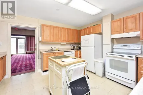 2000 Jasmine Crescent Ottawa ON K1J 8K4