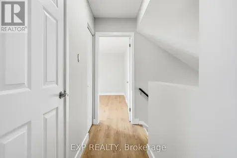 2158 Fillmore Crescent Ottawa ON K1J 6A4