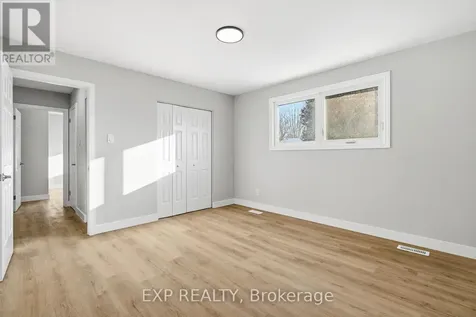 2158 Fillmore Crescent Ottawa ON K1J 6A4