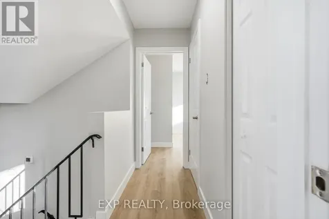 2158 Fillmore Crescent Ottawa ON K1J 6A4