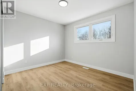 2158 Fillmore Crescent Ottawa ON K1J 6A4
