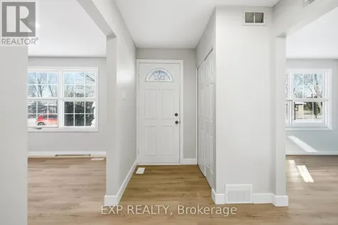 2158 Fillmore Crescent Ottawa ON K1J 6A4