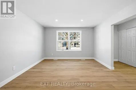 2158 Fillmore Crescent Ottawa ON K1J 6A4