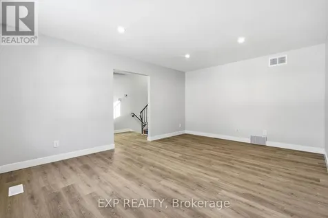 2158 Fillmore Crescent Ottawa ON K1J 6A4