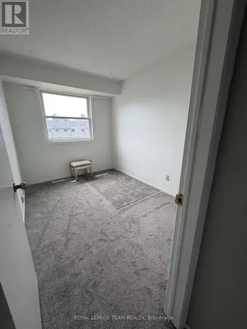 29 Bentbrook Crescent Ottawa ON K2J 3X9
