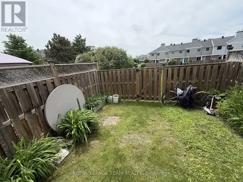 29 Bentbrook Crescent Ottawa ON K2J 3X9