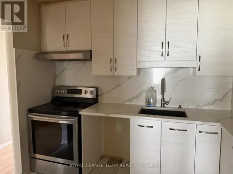 29 Bentbrook Crescent Ottawa ON K2J 3X9