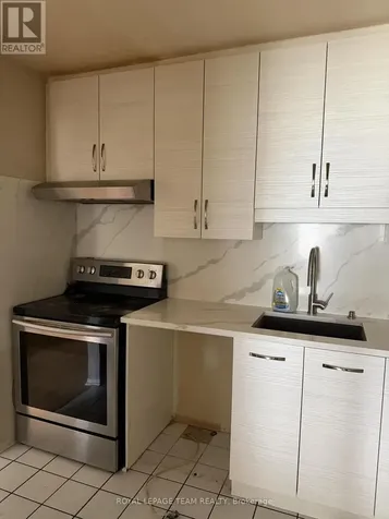 29 Bentbrook Crescent Ottawa ON K2J 3X9