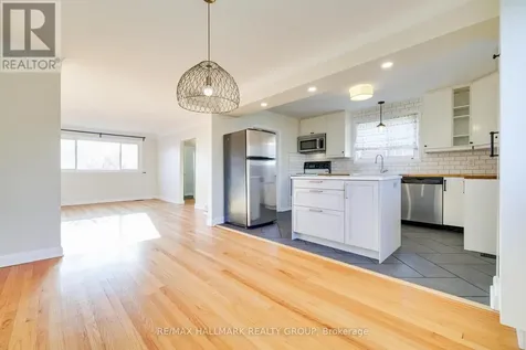 1213 Emperor Avenue Ottawa ON K1Z 8C3