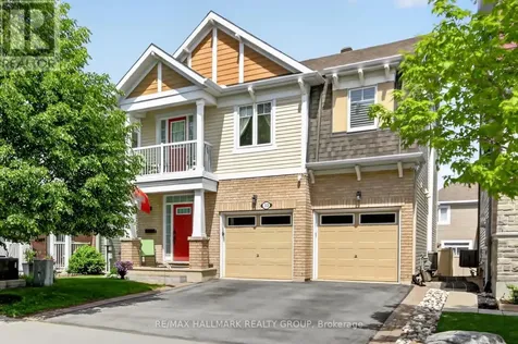 33 Summitview Drive Ottawa ON K2M 2V9