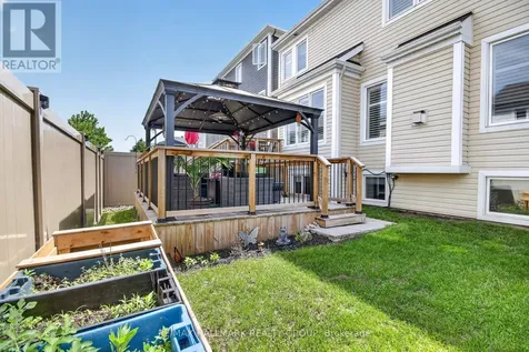 33 Summitview Drive Ottawa ON K2M 2V9