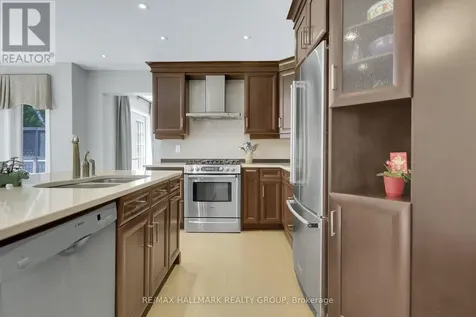 29 Shady Branch Trail Ottawa ON K2S 1E1