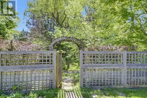 29 Shady Branch Trail Ottawa ON K2S 1E1