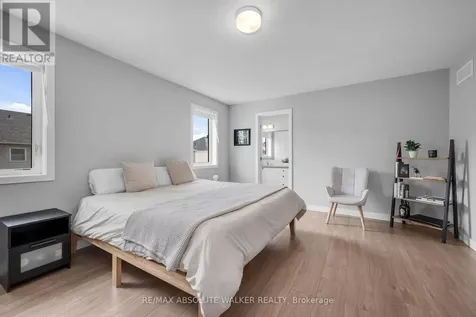 2176 Winsome Terrace Ottawa ON K4A 5N1