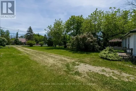 1056 Ewart Street Innisfil ON L0L 1C0