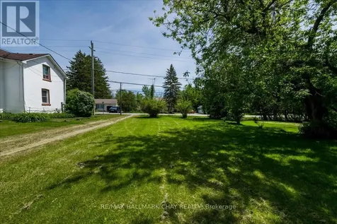 1056 Ewart Street Innisfil ON L0L 1C0