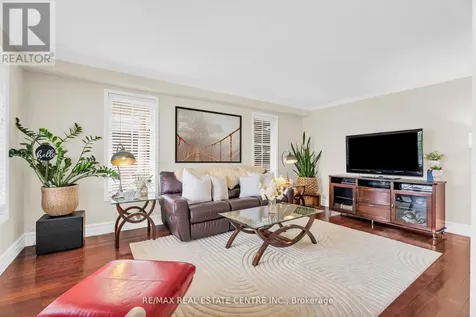 11 Chapman Road Orangeville ON L9W 5C7