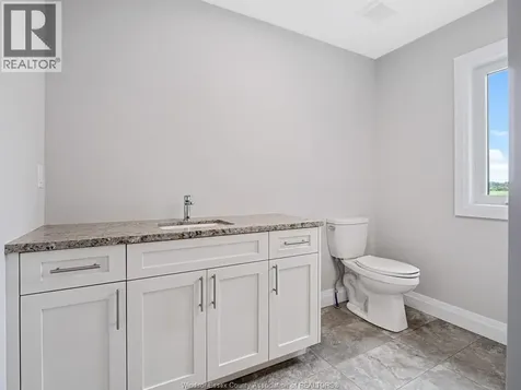 113 Eagle Street Leamington ON N8H 0G5