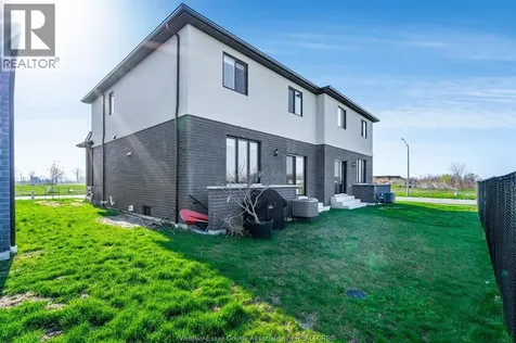 113 Eagle Street Leamington ON N8H 0G5