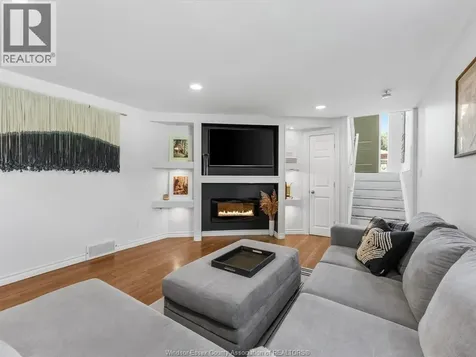 261 Jewel Street Lasalle ON N9J 3X3