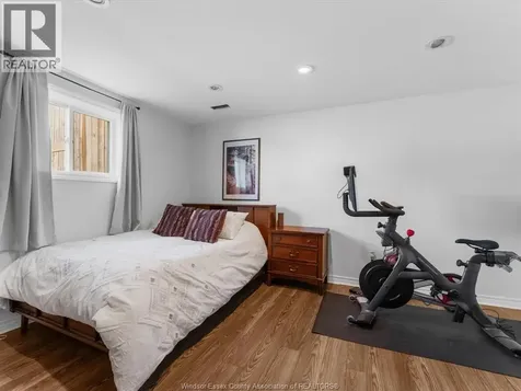 261 Jewel Street Lasalle ON N9J 3X3