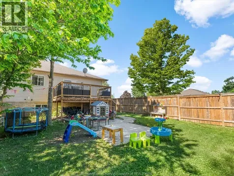 261 Jewel Street Lasalle ON N9J 3X3