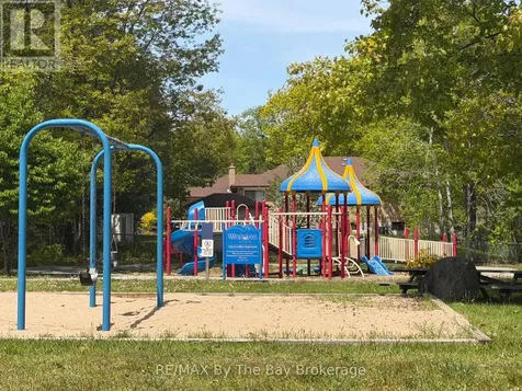 24 Bridlewood Crescent Wasaga Beach ON L9Z 1B4