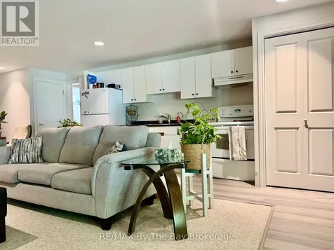 24 Bridlewood Crescent Wasaga Beach ON L9Z 1B4
