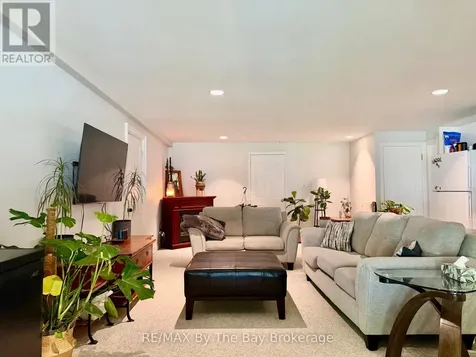 24 Bridlewood Crescent Wasaga Beach ON L9Z 1B4