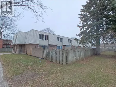 17 Old Pine Trail St. Catharines ON L2M 6P9
